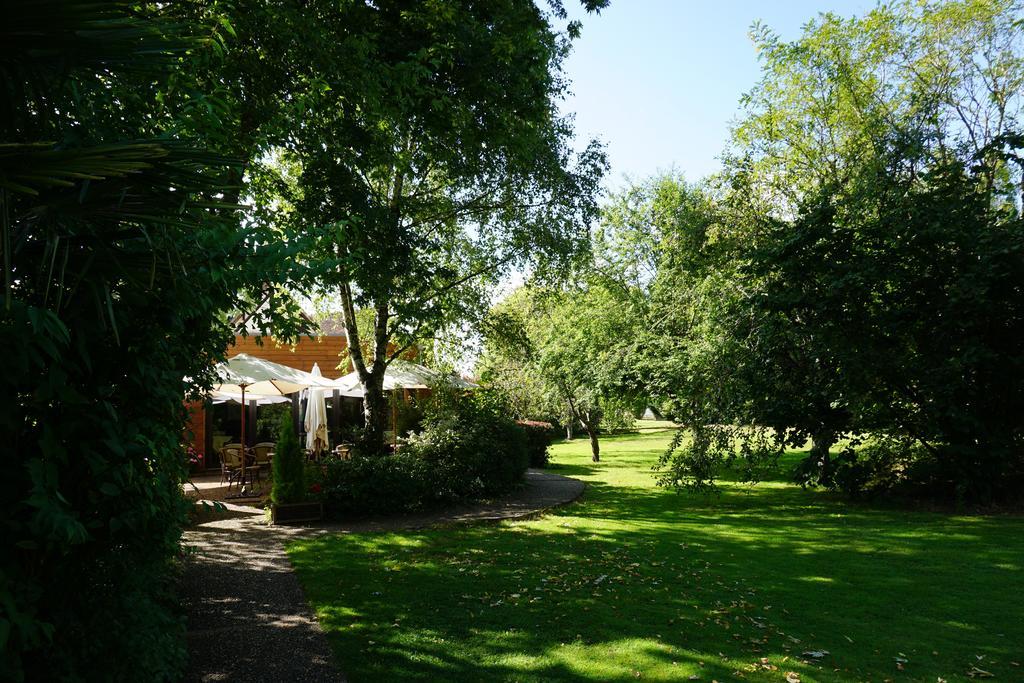 Domaine De L'Arbrelle Hotel อองบวส ภายนอก รูปภาพ