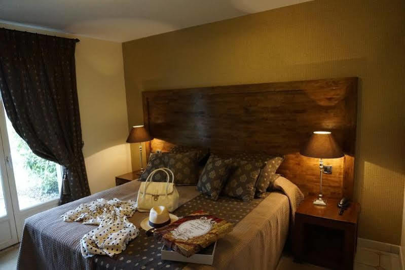 Domaine De L'Arbrelle Hotel อองบวส ภายนอก รูปภาพ